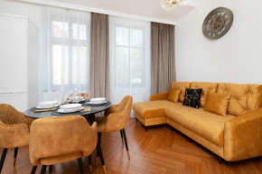 Stylish & Trendy Apartment Browar Gdański by Noclegi Renters